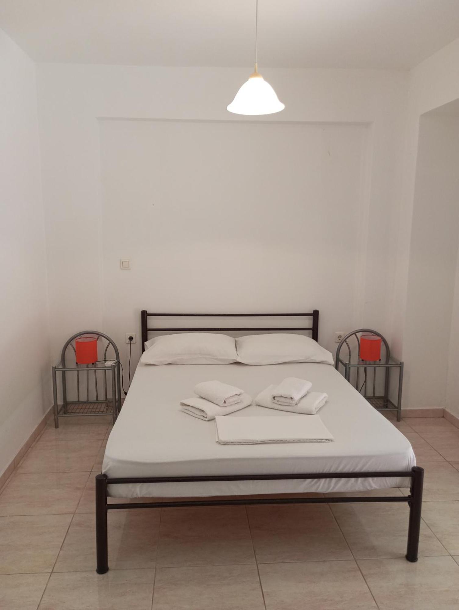 Sarakinos Apartments Barbati Ngoại thất bức ảnh