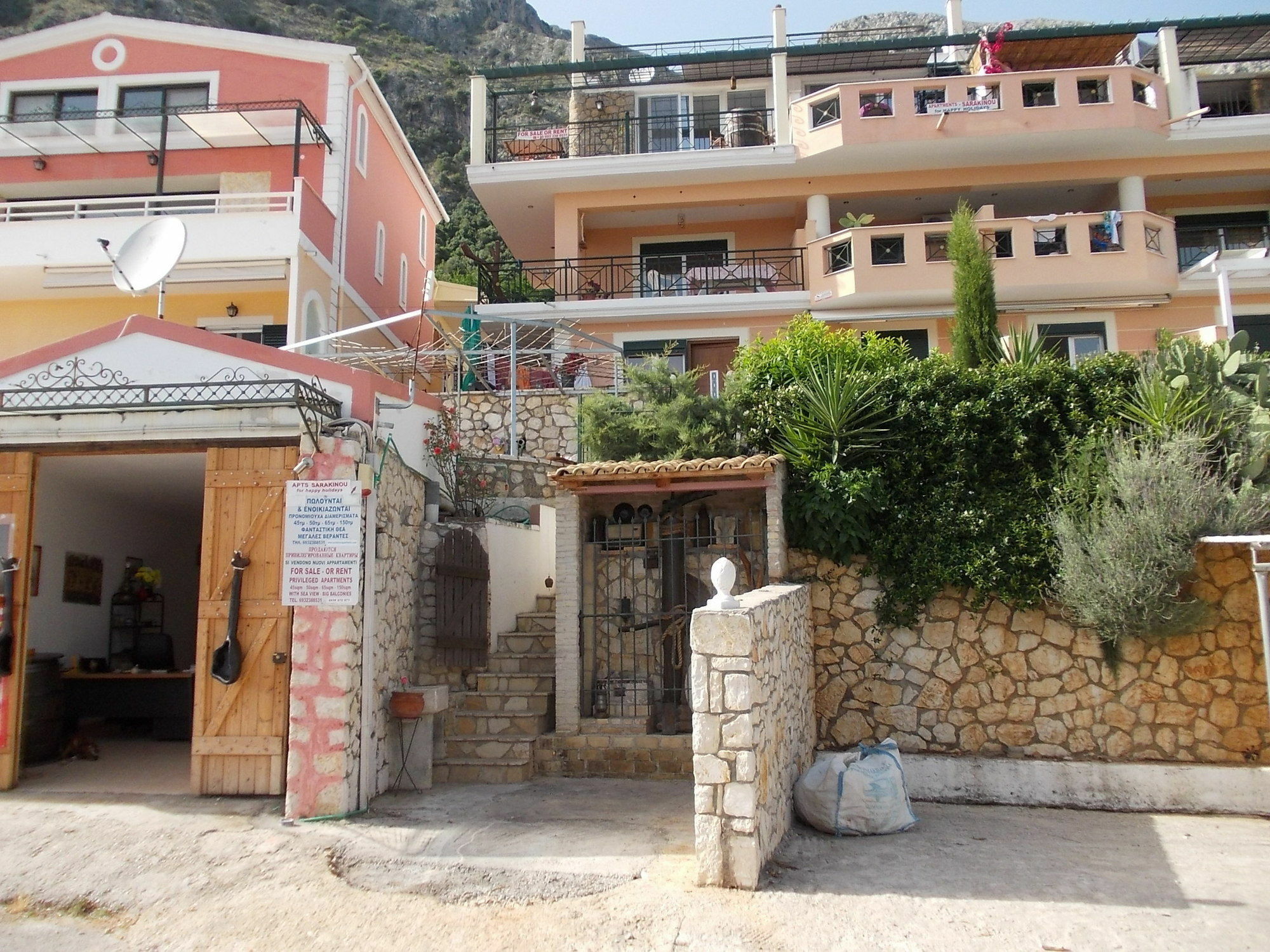 Sarakinos Apartments Barbati Ngoại thất bức ảnh